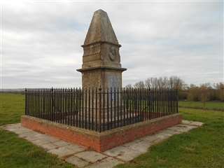 The Athelney memorial (photo by Simon Burchell) used under a CC BY-SA 4.0 licence