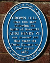 Plaque on Crown Hill at Stoke Golding