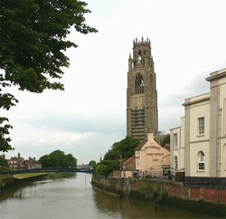 Boston was still an important port in 1643, with the Boston Haven giving ships access to the heart of the town. Behind the barrier of the still undrained fenland and with resupply by the navy, it was a secure parlaimentarian bridgehead in Lincolnshire.