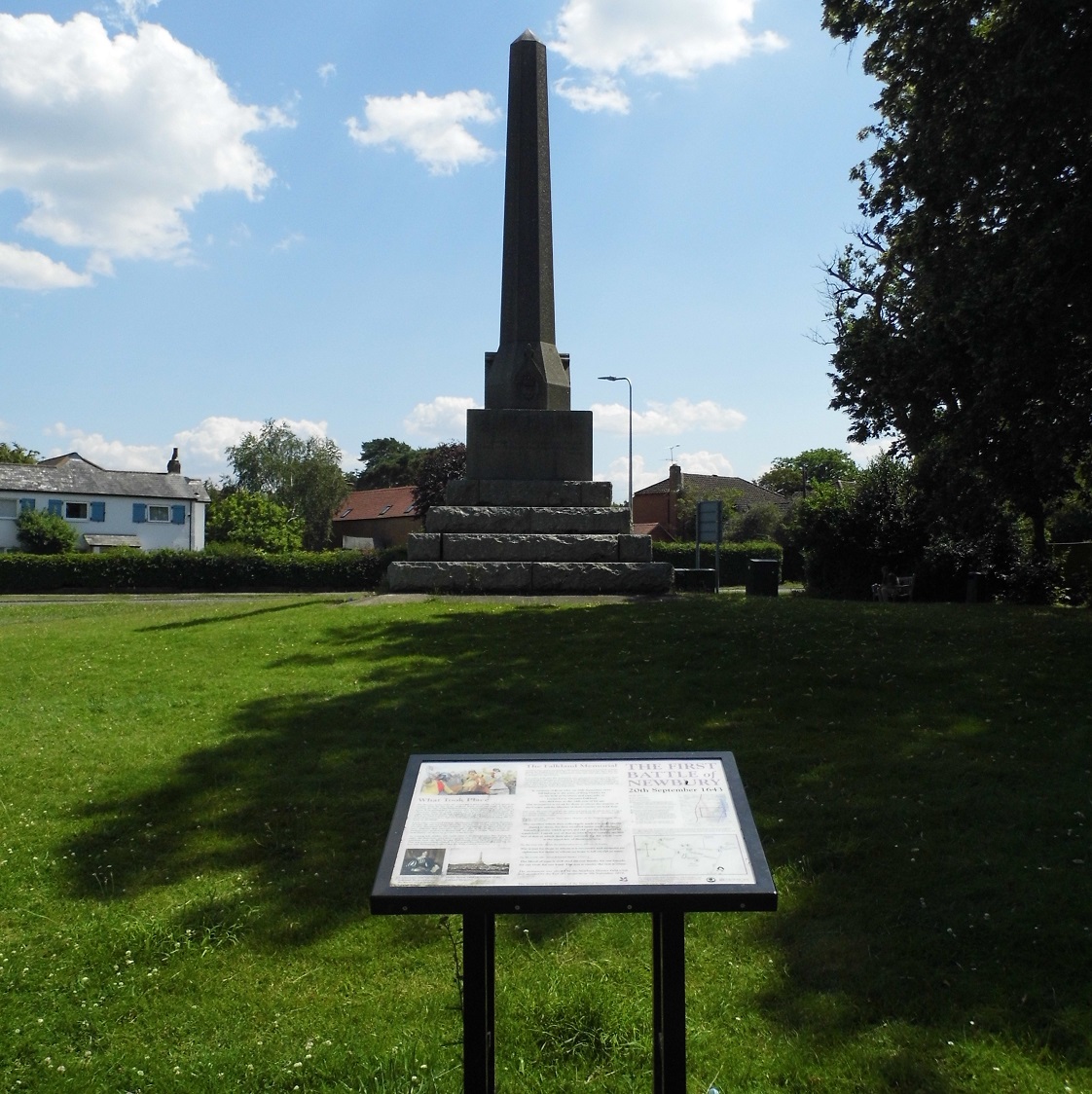 Falkland memorial, Wash Common Falkland memorial, Wash Common