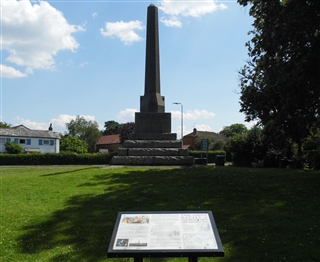 the Falkland memorial at Newbury I battlefield